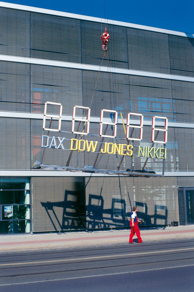 dax